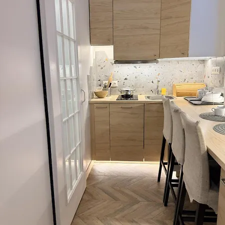 Cosy Quiet In The Center